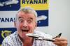 Michael OLeary, CEO de Ryanair, recibe su propia medicina: un restaurante le cobra por 'asiento prioritario' y 'espacio extra'