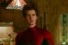 Andrew Garfield ve la saga de 'Harry Potter' por primera vez y es claro: 'No deber�amos darle dinero'