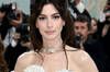 Anne Hathaway revela la perturbadora prueba a la que eran sometidos los actores de Hollywood: 'Tuve que liarme con 10 hombres'