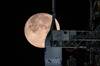 EE.UU. cambia de rumbo y vuelve a enviar humanos hacia la Luna con Artemis II: a qu� hora verlo gratis desde Espa�a