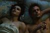 La vida secreta de una doble de cuerpo en Hollywood que trabaj con Brad Pitt: 'Fueron dos semanas de escenas en la cama'