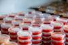 Ya es oficial: bares y restaurantes obligados a eliminar los envases monodosis de salsas, aceites y otros productos en 2026