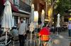 Madrid endurece las normas: bares y restaurantes obligados medir el ruido de sus terrazas con sensores bajo multa de 3000 euros