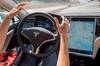 Elon Musk criticado por expertos en seguridad: advierten sobre el piloto automtico de Tesla y su riesgo en carretera