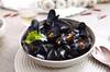 Galicia da una lecci�n a Espa�a: 'Los mejillones m�s ricos no se cuecen, se hacen en la sart�n con 100g de tomate, ajo y harina'