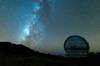 El hallazgo de gigantescas estructuras en el espacio obliga a revisar una de las grandes ideas sobre el universo
