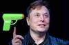 Elon Musk desafa al 'virus woke' en X: el emoji de la pistola realista regresa y reaviva la polmica en la red social