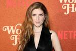 'Fue muy asqueroso': Anna Kendrick confiesa que un director la humill delante de 100 extras