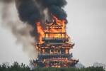 Un incendio arrasa un colosal templo de 1.500 a�os en China y desata la alarma por el patrimonio hist�rico del pa�s