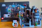 Si amas el universo de Batman, estas 2953 piezas y 16 minifiguras te interesan: el nuevo Arkham Asylum de LEGO es espectacular