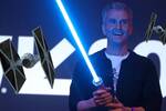 Star Wars: Disney muestra en directo su primer sable de luz 'real' �nico en el mundo y es incre�ble