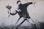 Adi�s al misterio de Banksy: el grafitero que mueve 249 millones con su obra es un hombre de 53 a�os que vive en un b�nker