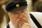 George R.R. Martin (77) arremete contra el final de una querida saga de televisi�n y la l�a: 'Acaba con un 'Dios lo hizo''