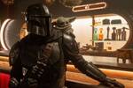 El director de la pel�cula de 'The Mandalorian' justifica el salto de la serie a los cines: 'Hab�a que eliminar limitaciones'