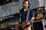 'Echaba de menos tocar': Keanu Reeves toca con su banda de rock 20 años después