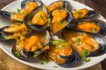 El pueblo espa�ol que fabrica mejillones de marca blanca para Mercadona: una conservera que factura m�s de 420 millones