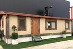 La casa prefabricada rstica y econmica que triunfa en Espaa: entre las ms equipadas y vendidas del pas