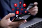 Cuidado con lo que dices por telfono: estas tres palabras pueden costarte tu privacidad y tus datos bancarios