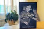 Si amas El Se�or de los Anillos y 'El Silmarillion', este libro profundiza en la labor de Tolkien, su personalidad y decisiones