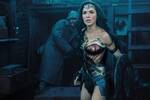 Gal Gadot (41), lo confirma: 'James Gunn me prometi� 'Wonder Woman 3', y nunca pasar�. No tuvieron un trato elegante'