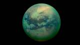 Los astr�nomos lo confirman: descubren enormes cuerpos org�nicos que flotan sobre los oc�anos de Tit�n, la luna de Saturno
