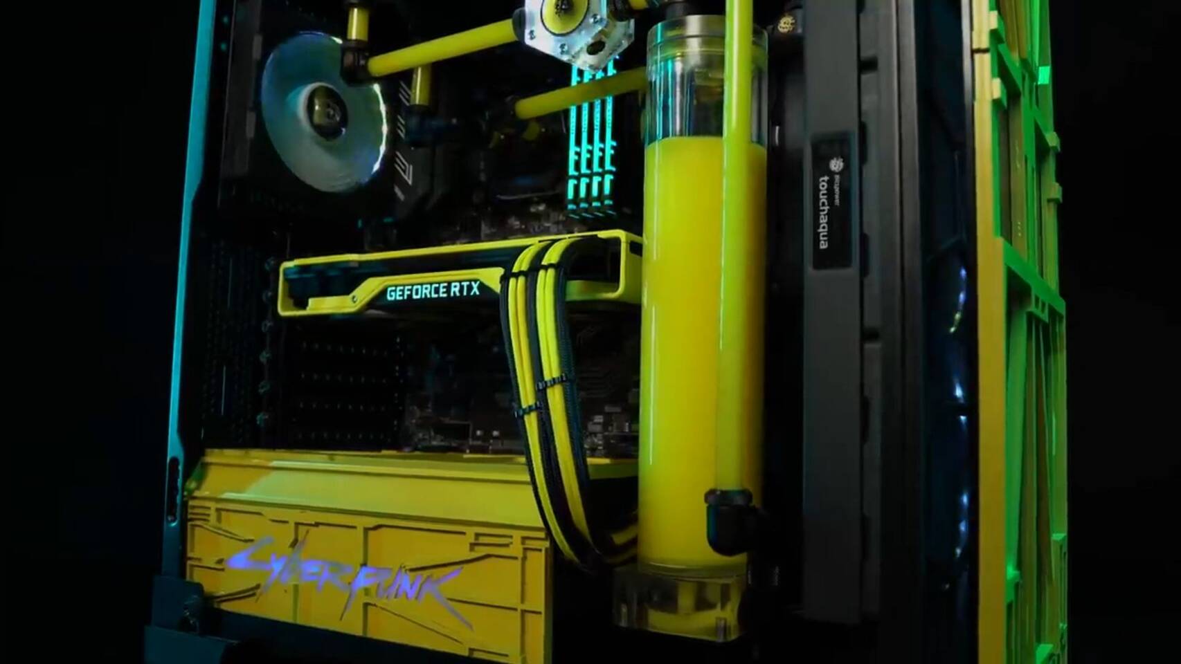 Cyberpunk Computer Build El PC Modding de los viernes: Cyberpunk 2077 Limited Edition GPU Build ...