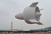 China prueba un aerogenerador volador que genera electricidad ilimitada: sube a 2.000 metros y produce energ�a para 1.000 casas