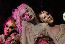 La isla m�s perturbadora de M�xico donde miles de mu�ecas cuelgan de los �rboles y que Tim Burton us� para grabar Mi�rcoles