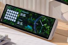 Agotado en su tienda online: la pantalla de 259� que Corsair no da abasto a fabricar arrasa entre creadores y teletrabajadores