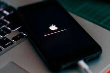 Apple confirma la llegada de un iPhone con conectividad USB-C en 2024