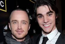 Aaron Paul se despide de RJ Mitte, su compañero en 'Breaking Bad', con un mensaje devastador: 'Te quiero, amigo'