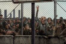 Ya hemos visto 'Apocalipsis Z: Nuevo mundo' y la saga de zombis de Prime Video deslumbra cambiando el terror por la acci�n