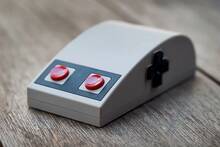 8BitDo N30, el extrao ratn inalmbrico inspirado en el mando de Nintendo NES