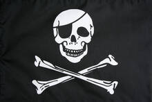 Multa y un año de prisión para el propietario de las webs pirata tucinecom y oranline