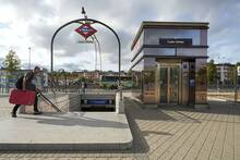 La estaci�n de metro de Madrid que lleva olvidada 20 a�os resurge por la presi�n de los vecinos: 'No hay transporte'