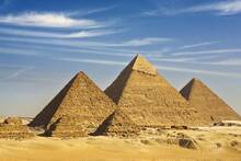 Arqueólogos detectan 2 anomalías en la Pirámide de Micerino y hallan posible entrada oculta en 4500 años de historia