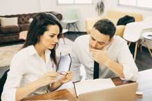 El país europeo que busca trabajadores españoles: sueldos de hasta 70.000 euros, alojamiento y límite para el 31 de diciembre