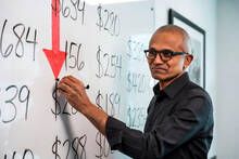 Microsoft baja sus objetivos de ventas en IA tras productos flojos, perder contra Google y gastar demasiado en chips NVIDIA