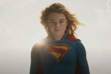 El tráiler de la 'Supergirl' de James Gunn enseña músculo: así luce Milly Alcock en el western espacial del nuevo Universo DC