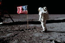 No es ciencia ficción: La NASA volverá a la Luna para 2026 y espera adelantar a China en la carrera espacial gracias a SpaceX