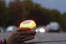 Adi�s a la baliza V16: la DGT cede ante la presi�n y permite doble se�alizaci�n con tri�ngulos pero bajo una condici�n