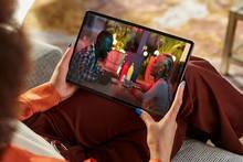 Lenovo presenta su nueva tablet Tab P12 Pro en un evento celebrado en Minecraft