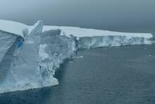 Ya es oficial: cient�ficos proponen levantar un muro de 80 kil�metros para frenar el deshielo del glaciar del Juicio Final