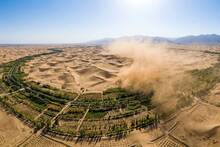 La nueva 'Gran Muralla China' de 3046 km y 30 millones de hect�reas: paneles y bombas solares para frenar al 'Drag�n Amarillo'