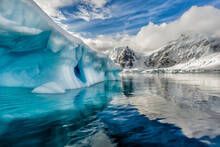 El lago m�s fr�o del planeta se encuentra bajo 800 metros de hielo ant�rtico: alberga vida microbiana confirmada