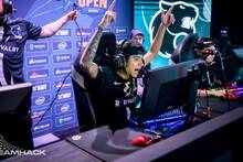 GODSENT ficha a HEN1 para la ESL Pro League