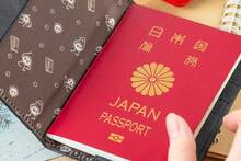 Japón endurece las normas: desde abril será casi 'imposible' obtener la ciudadanía y complica el sueño otaku