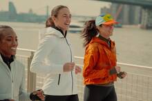 Adi�s a Tinder: los clubes de running y cine se han convertido en la nueva forma de ligar de la Generaci�n Z