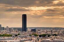 Par�s no puede demoler su rascacielos m�s odiado desde los 70 y ha decidido volverlo 'invisible' gastando m�s de 600 millones