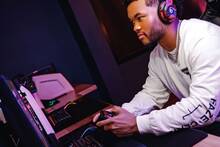 Kyler Murray, quarterback de los Arizona Cardinals, ficha por FaZe Clan